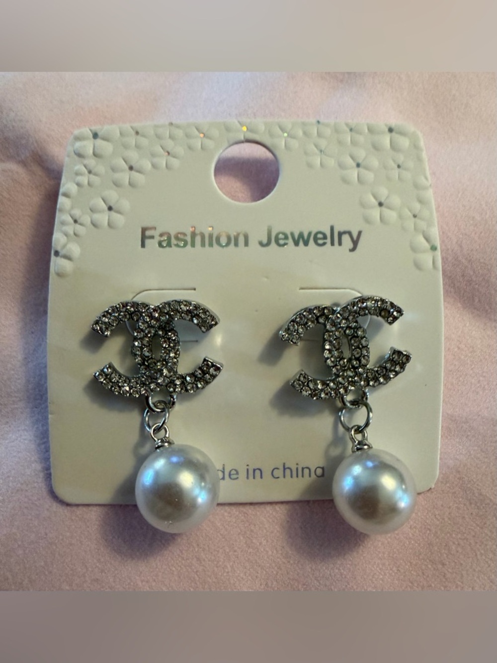 Fashion Jewelry NWT Silver Crystal CC-Style Earrings with White Faux Pearl Drops